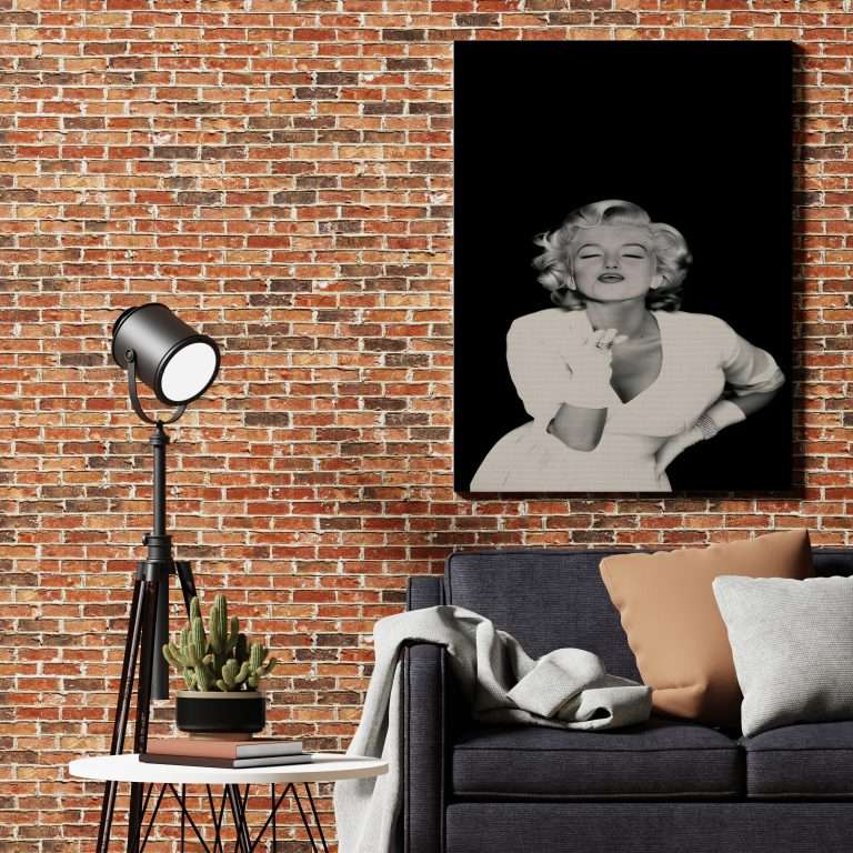 Monroe Black & White