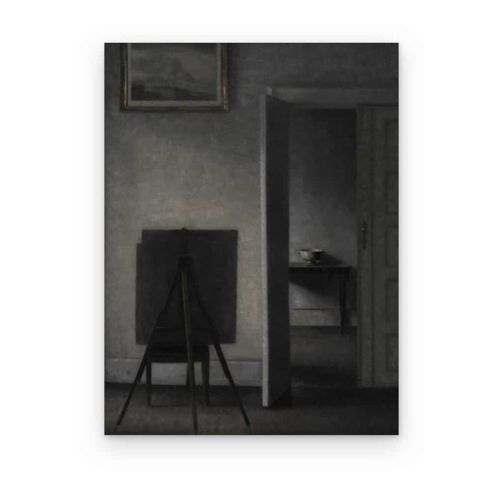 Cuadro El Estudio impreso en canvas, habitación gris con caballete y puerta abierta