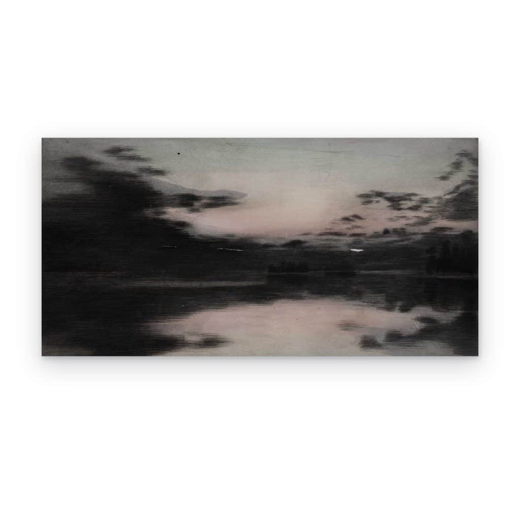 Cuadro Lago al Anochecer impreso en canvas, lago oscuro con resplandor rosado